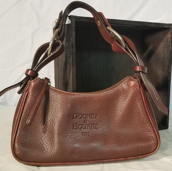 Dooney & Bourke Handbags - Dooney & Bourke Cognac leather Handbag